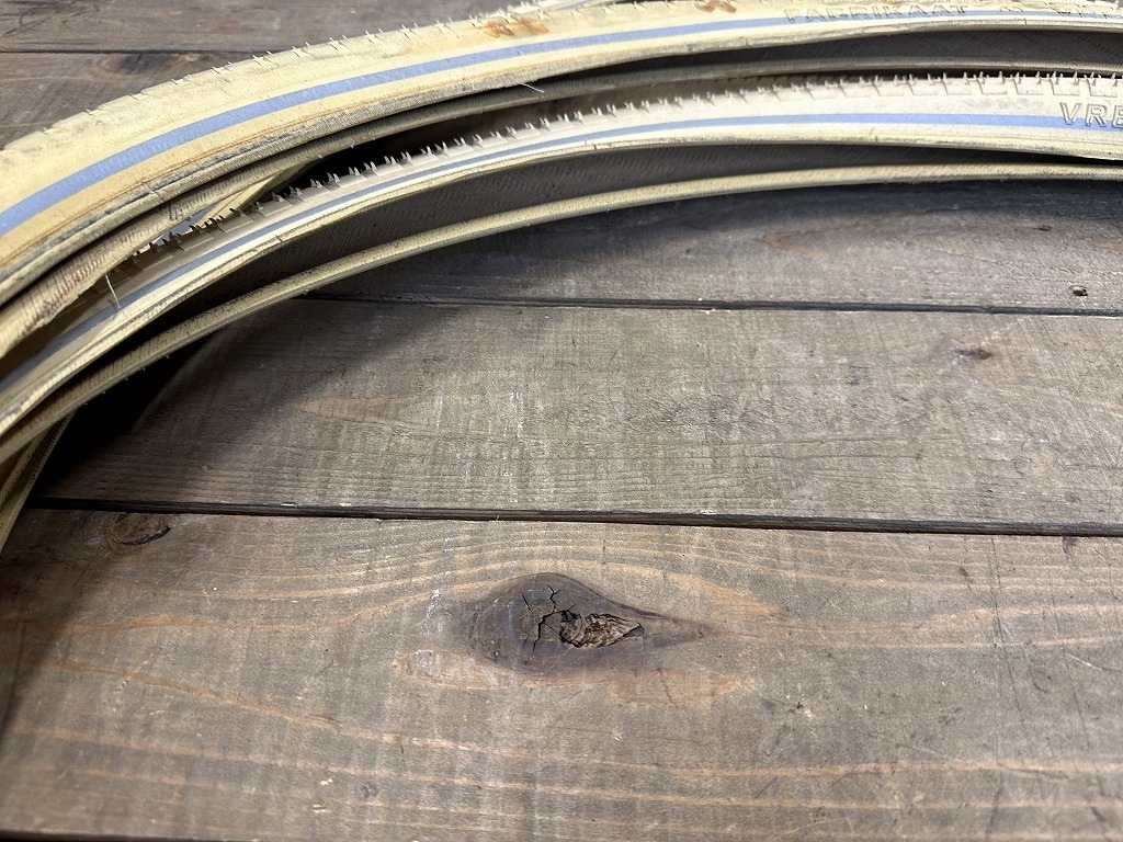 107782 「FABRIKAAT VREDESTEIN」 28X1.75  サイクルタイヤ　 自転車　タイヤ