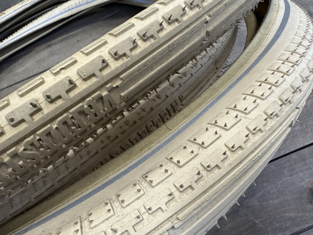 107782 「FABRIKAAT VREDESTEIN」 28X1.75  サイクルタイヤ　 自転車　タイヤ