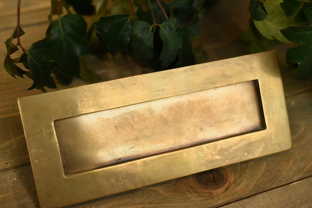 104153 ヴィンテージ ポスト メールスロット 真鍮製 ブラス 英国 MADE IN ENGLAND すべての商品