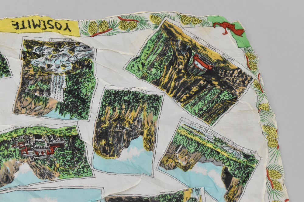 108850 ヴィンテージ 中判 スーベニア  スカーフ  Souvenir scarf