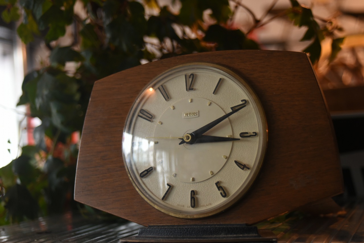 福岡市内限定】リシェングLISHENG 置時計アンティーク風ヴィンテージ