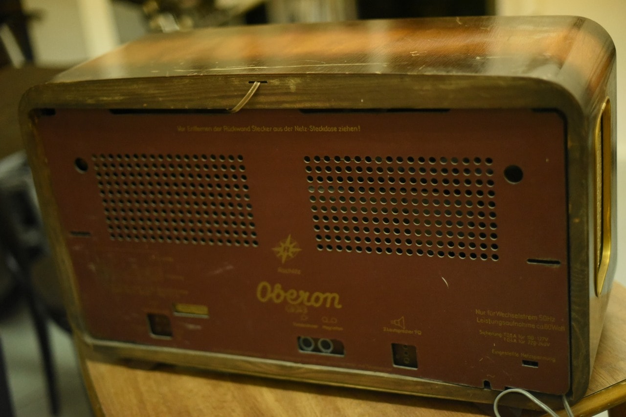 000894 UKヴィンテージ OBERO ラジオ