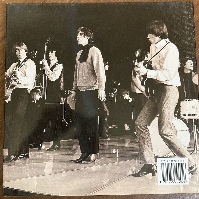 B4133　「THE ILLUSTRATED BIOGRAPHY ROLLING STONES」英国音楽書籍