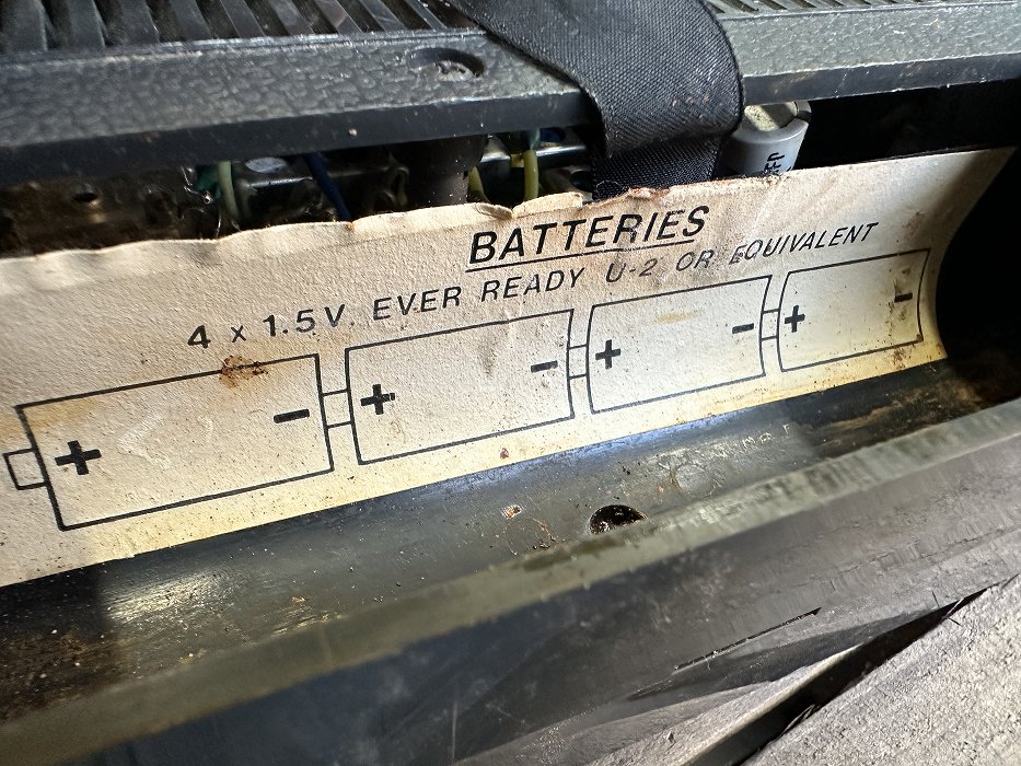 107399 ヴィンテージ　「BUSH」 ラジオ　MADE IN TAIWAN