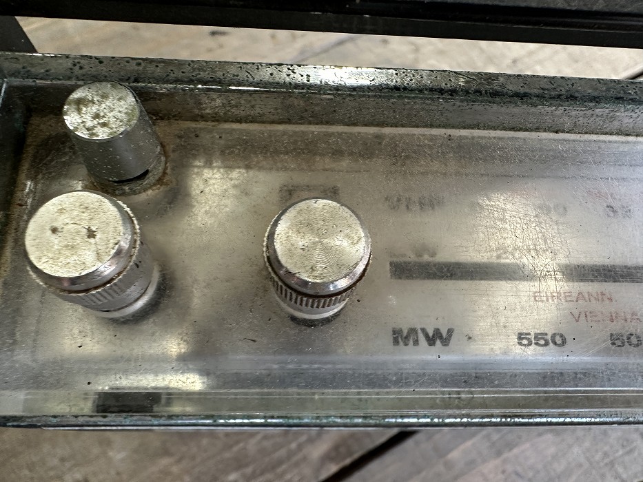 107399 ヴィンテージ　「BUSH」 ラジオ　MADE IN TAIWAN