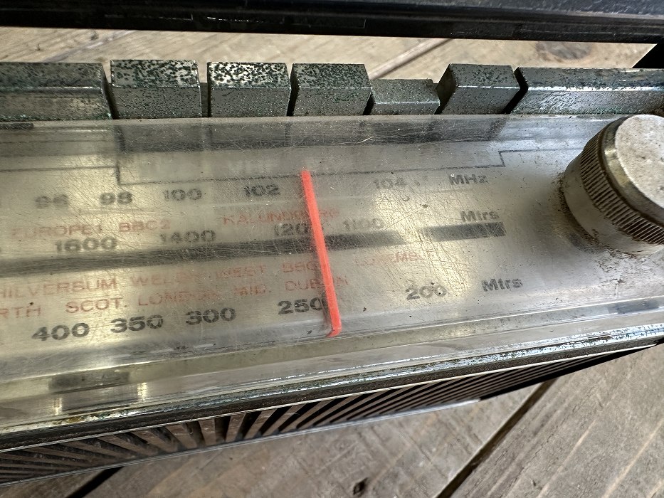 107399 ヴィンテージ　「BUSH」 ラジオ　MADE IN TAIWAN