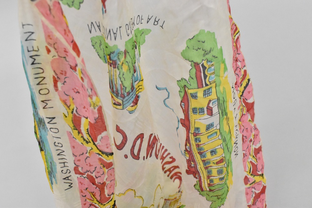 108799 ヴィンテージ 中判 スーベニア  スカーフ  Souvenir scarf
