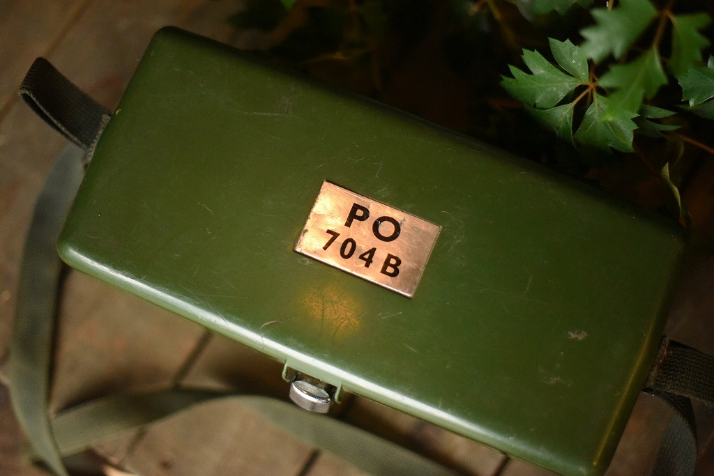 100549 ヴィンテージ　無線機　ミリタリー　 英国製　MADE IN ENGLAND