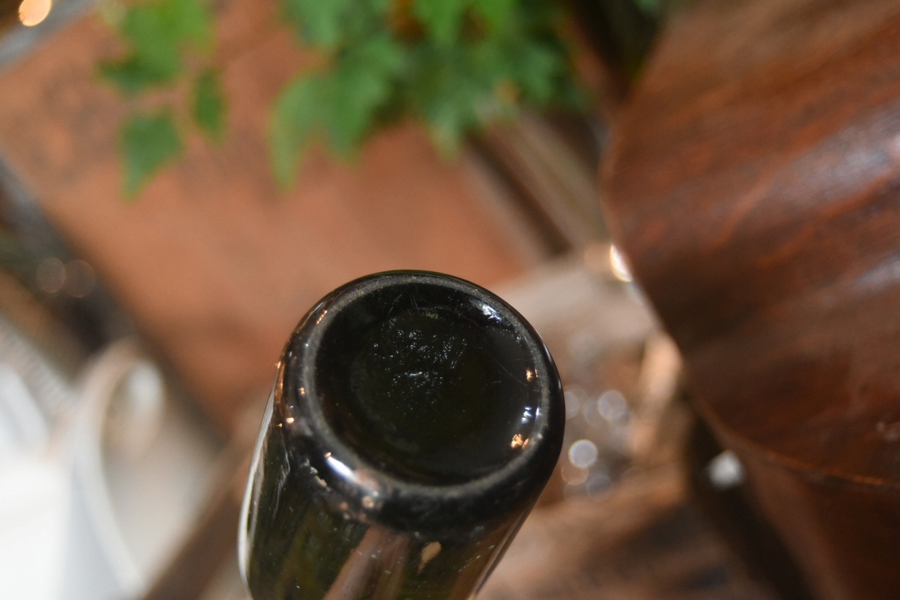 001960 ヴィンテージ　ボトル　瓶　イギリス