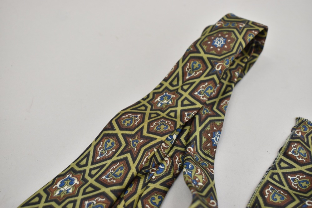 108510　ヴィンテージ ネクタイ MADE IN ENGLAND