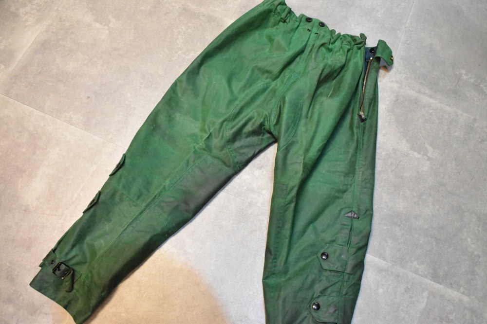 108649 1970s-1980s「Belstaff Trialmaster」ベルスタッフ トライアルマスター 希少 グリーン ジャケット&パンツ、セットアップ オイルドクロス