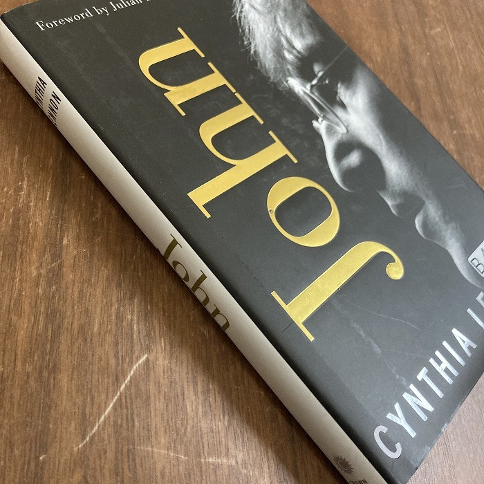 B4136　「CYNTHIA LENNON John」英国音楽書籍