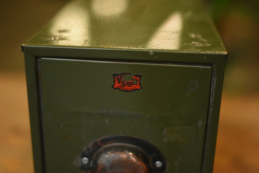 103805 UK VETERAN SERIES BRITISH MADE インダストリアル スチールキャビネット 英国