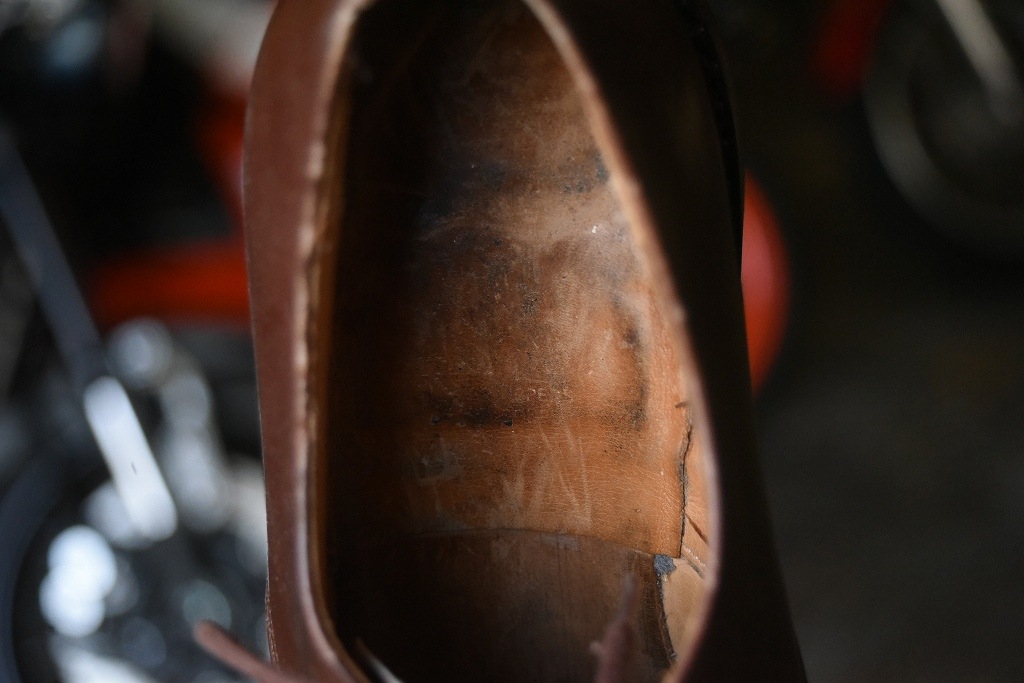 103821 英国 レザーシューズ ブランド「チャーチ Church’s」