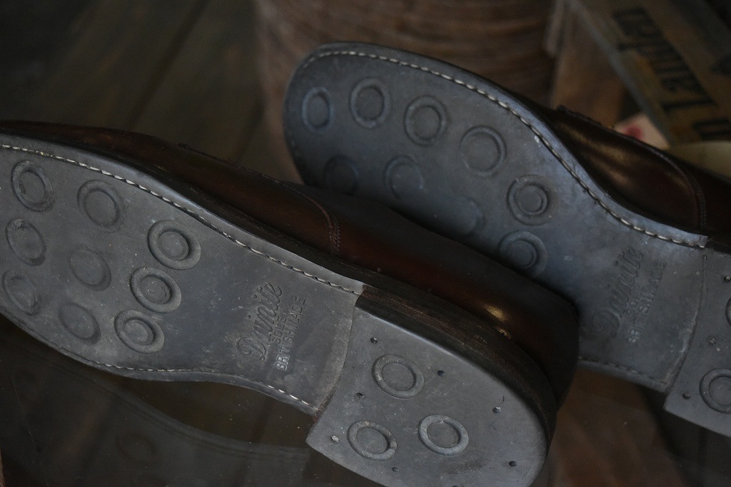 103821 英国 レザーシューズ ブランド「チャーチ Church’s」