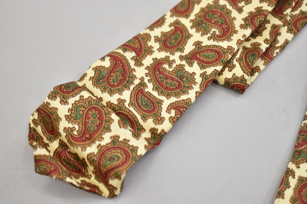 108511　ヴィンテージ ネクタイ MADE IN ENGLAND