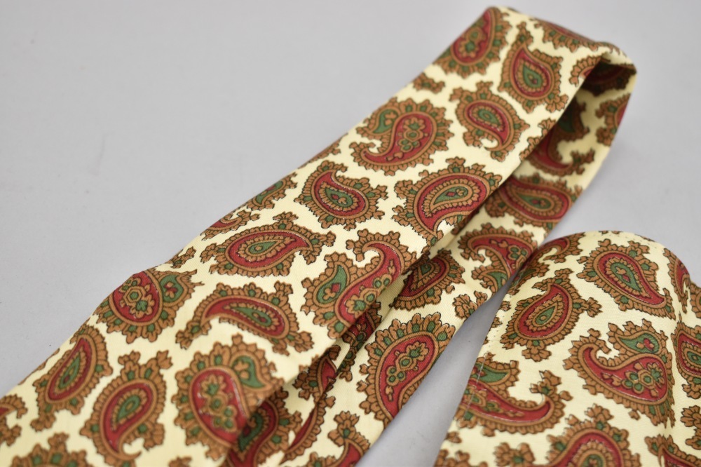 108511　ヴィンテージ ネクタイ MADE IN ENGLAND