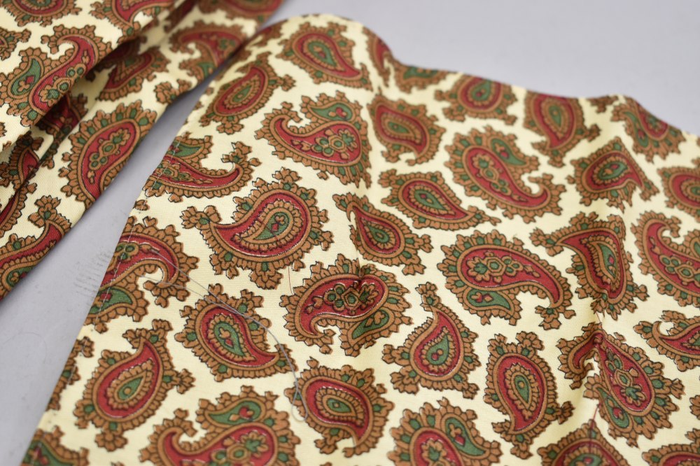 108511　ヴィンテージ ネクタイ MADE IN ENGLAND