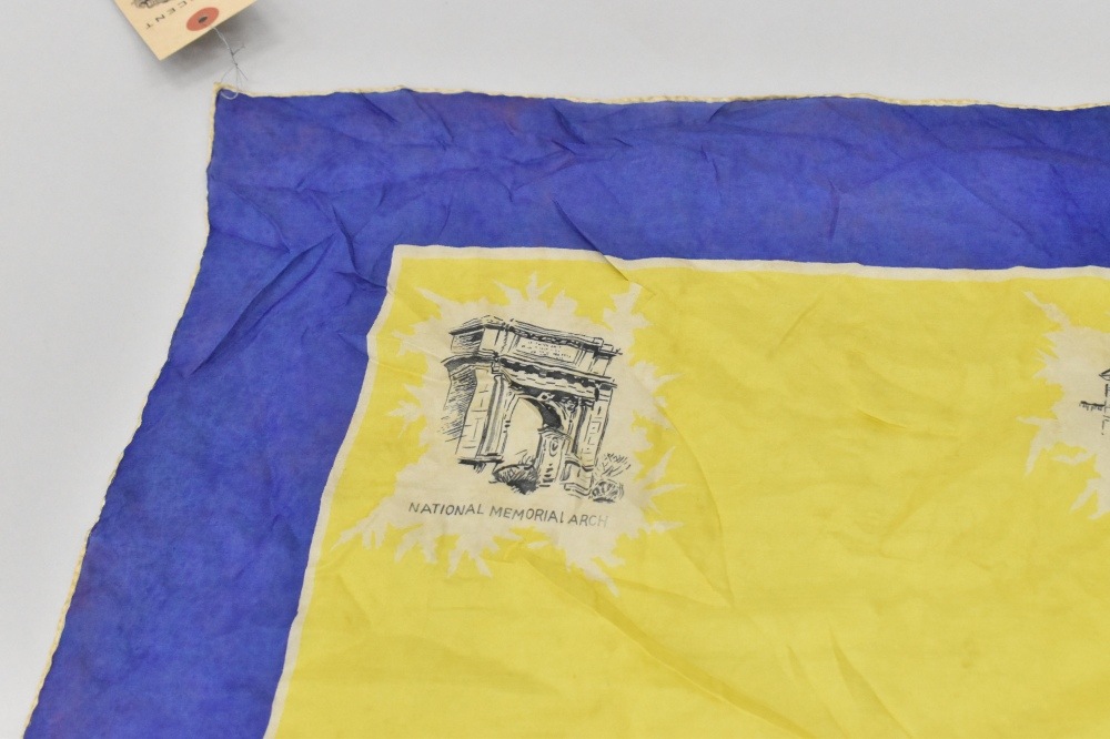 108810 ヴィンテージ 中判 スーベニア スカーフ Souvenir scarf