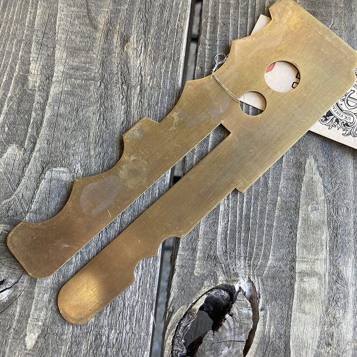 106313 ヴィンテージ　メダルボタンポリッシュプレート真鍮製　　ブラス　英国