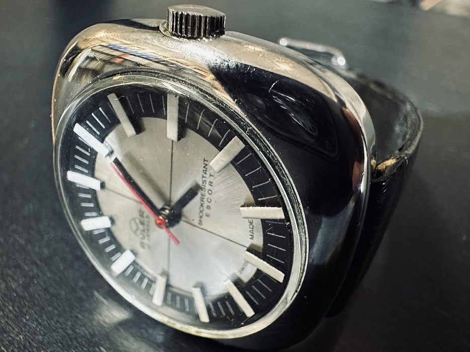 107616 腕時計 1970年代 BULER SWISS 手巻き 赤秒針 ショック