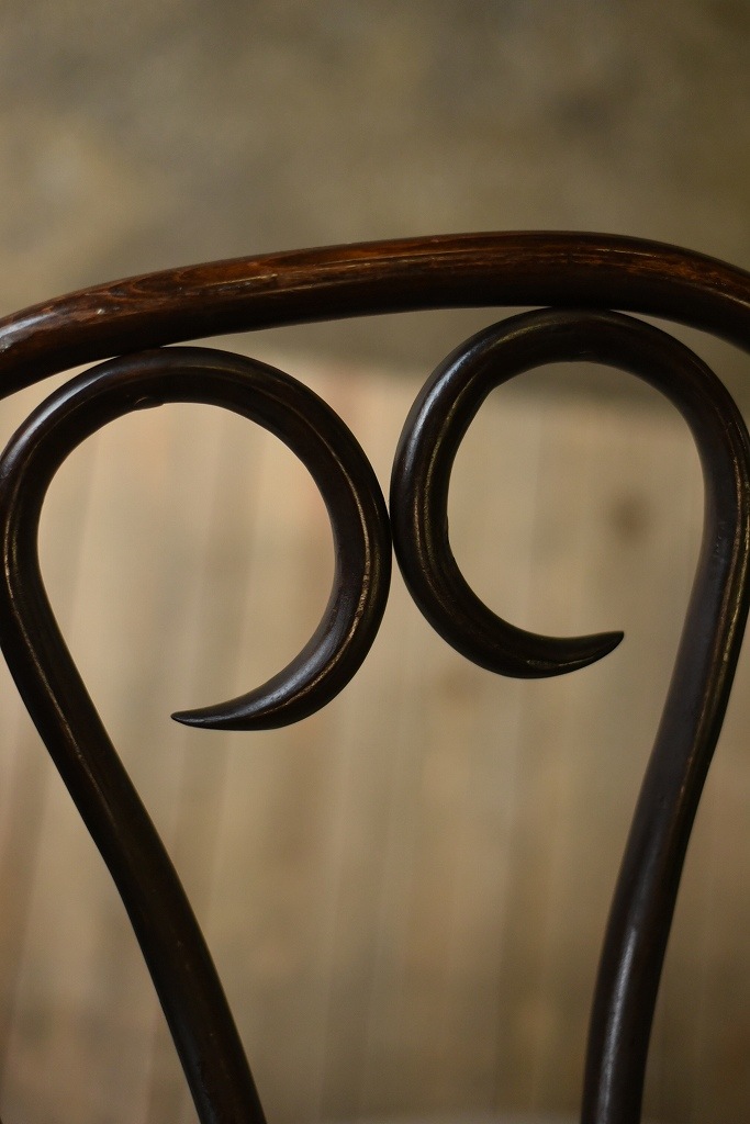 104619　No.16　311016　クッションシート付属　USED TON CHAIR　中古