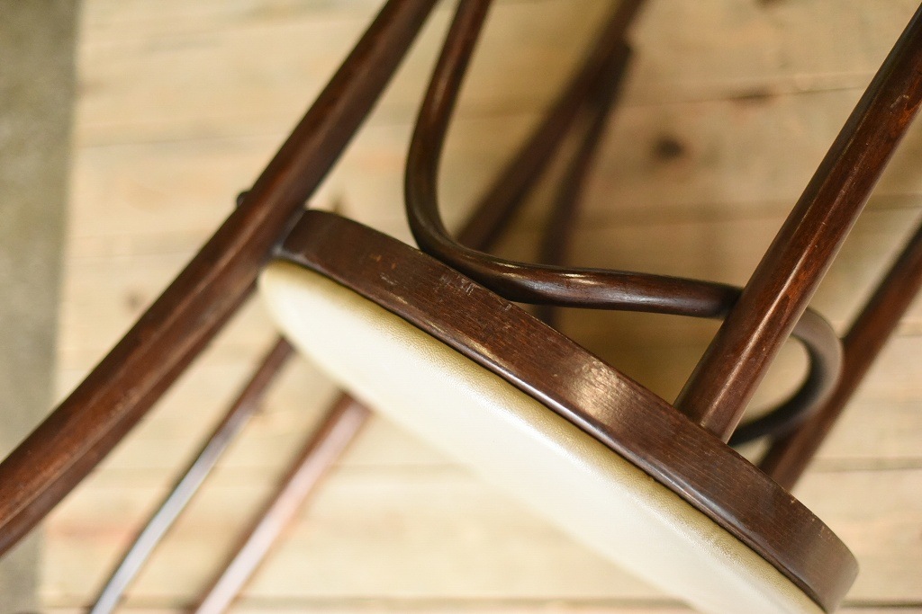 104619　No.16　311016　クッションシート付属　USED TON CHAIR　中古