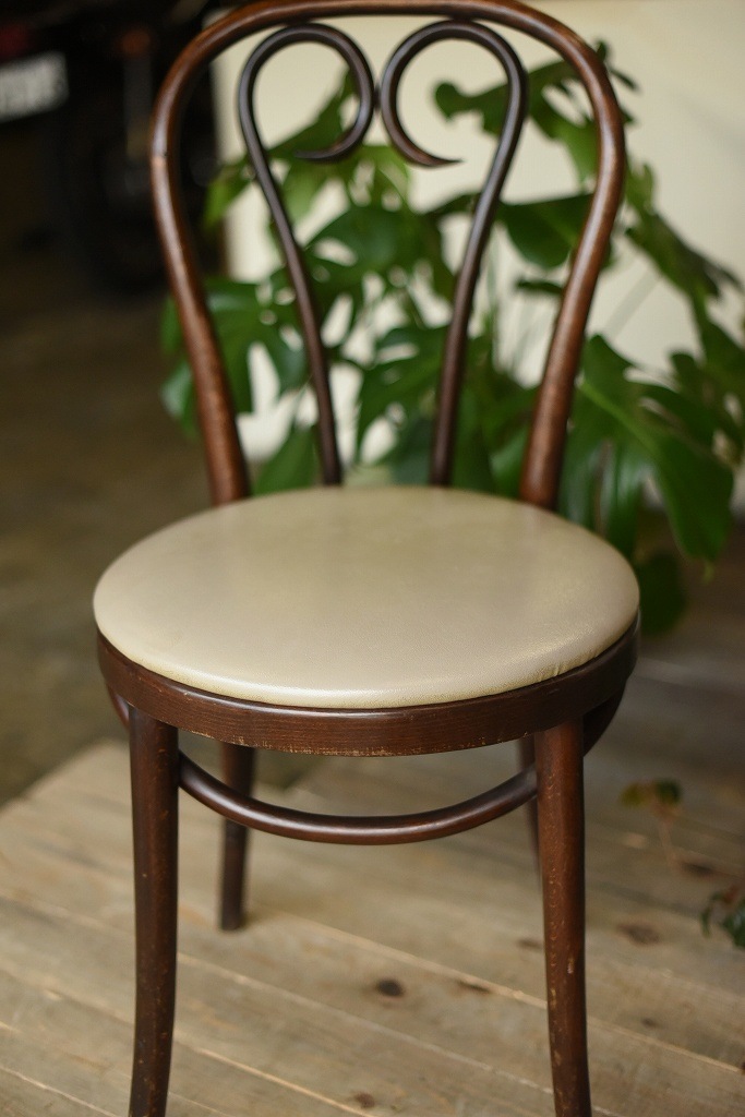 104619　No.16　311016　クッションシート付属　USED TON CHAIR　中古