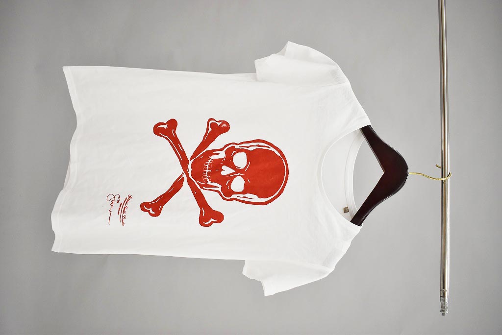 [PS] レディース　White×RED PAUL SIMONON（THE CLASH)Ｔシャツ the royalexchange japan Golden Needle London と Paul Simonon コラボTシャツ!!