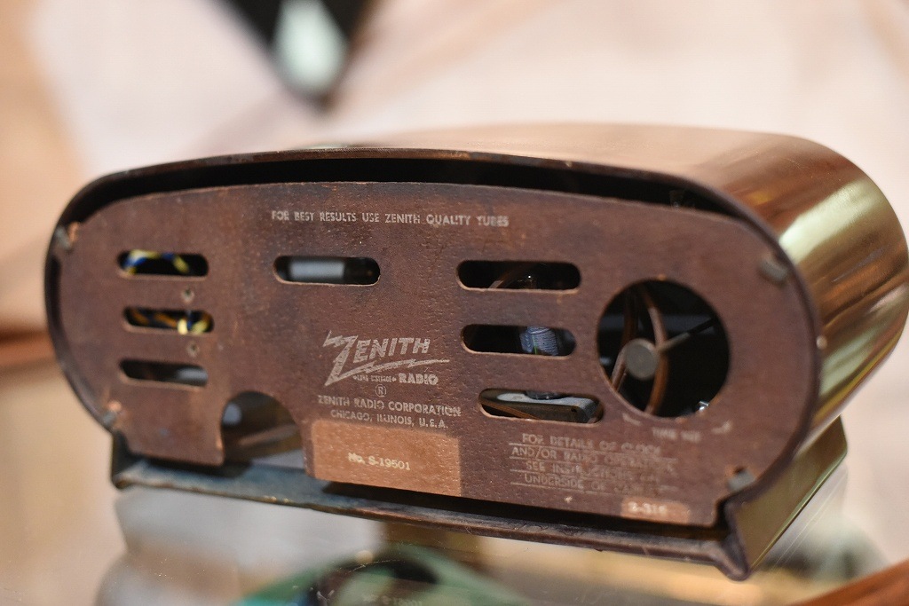 R0038 レンタル ヴィンテージ　ラジオ  「ZENITH Electronics U.S.A. No.S-19501」