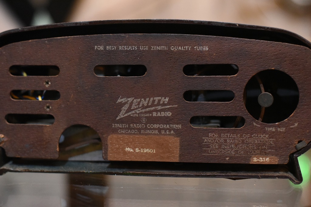 R0038 レンタル ヴィンテージ　ラジオ  「ZENITH Electronics U.S.A. No.S-19501」