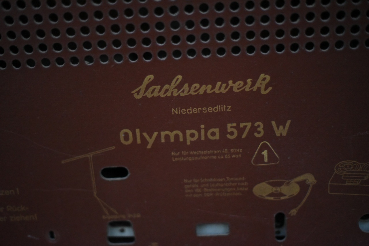 101256 ヴィンテージ OLYMPIA 573 ラジオ　