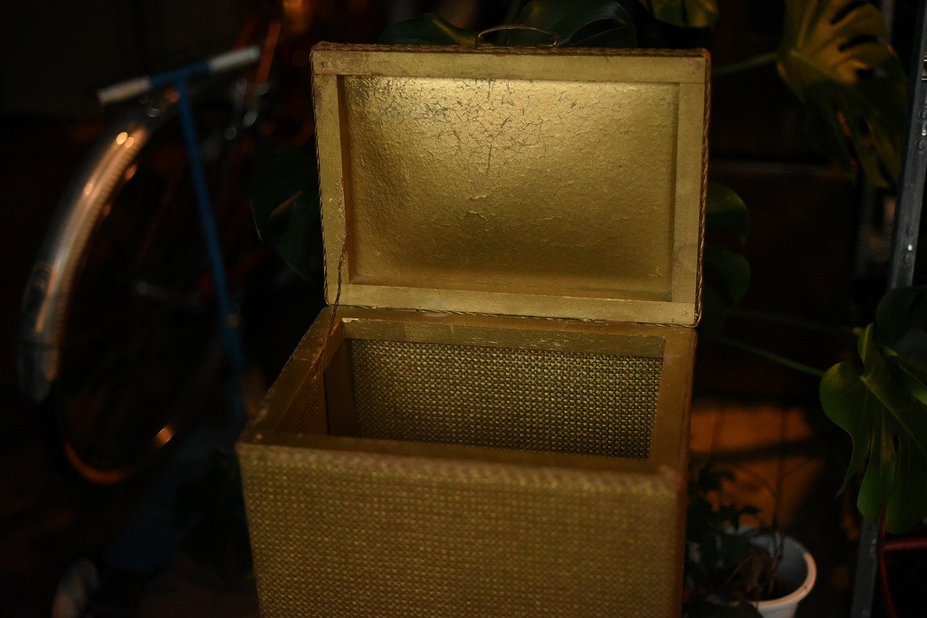 2779 ヴィンテージ　編み込みボックス　ゴールド　 英国製　MADE IN ENGLAND