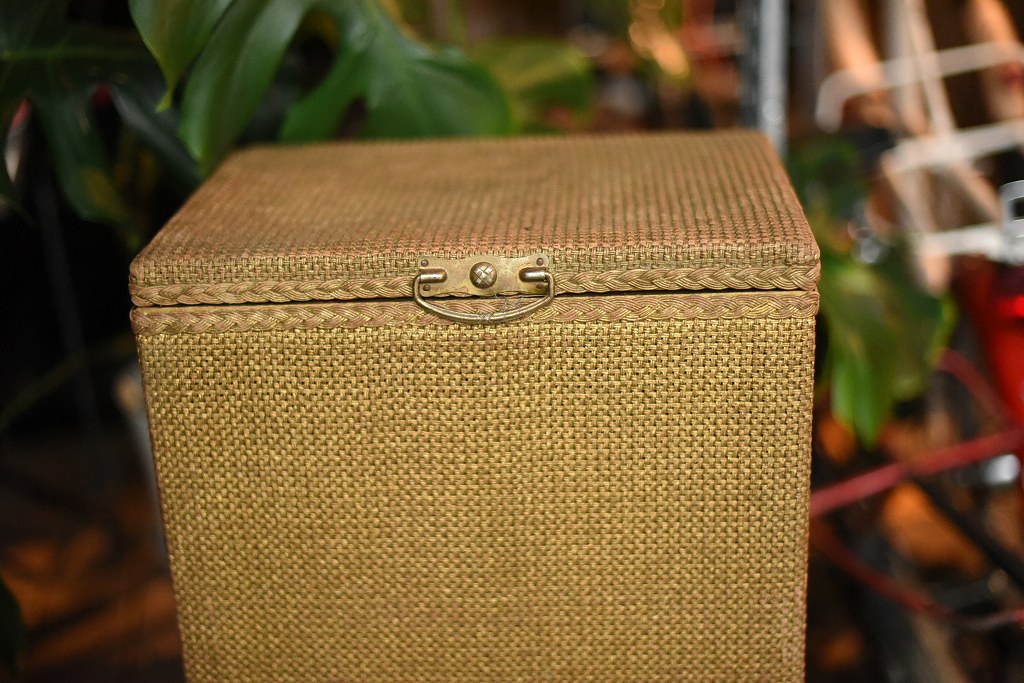 2779 ヴィンテージ　編み込みボックス　ゴールド　 英国製　MADE IN ENGLAND