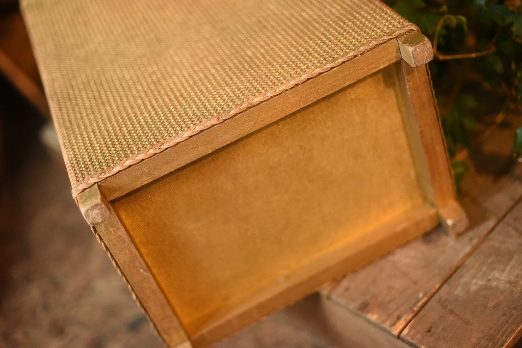 2779 ヴィンテージ　編み込みボックス　ゴールド　 英国製　MADE IN ENGLAND