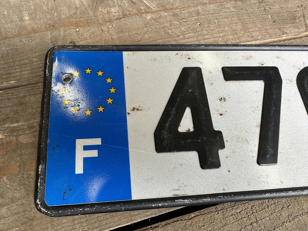 107970 ヴィンテージ　ナンバープレート 「4760 TP 03」　アルミ製　サインプレート　看板　英国