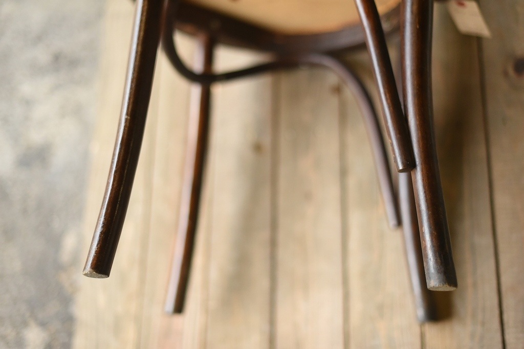 104622　No.16　311016　クッションシート付属　USED TON CHAIR　中古