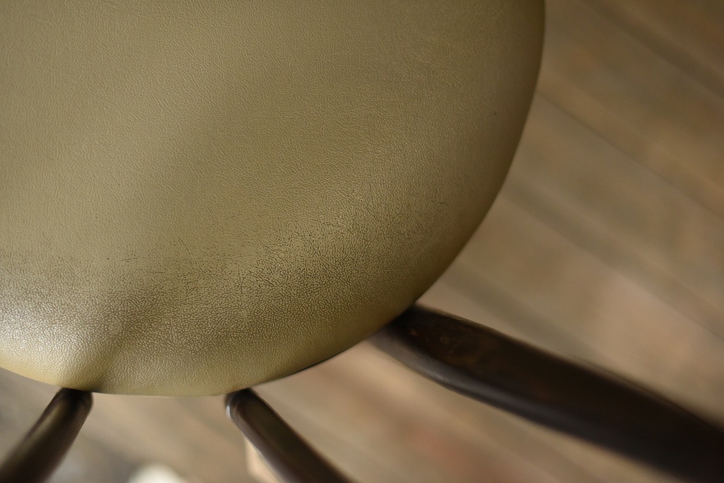 104622　No.16　311016　クッションシート付属　USED TON CHAIR　中古