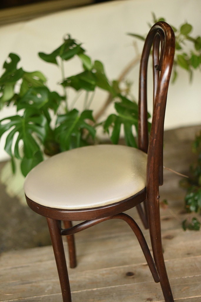 104622　No.16　311016　クッションシート付属　USED TON CHAIR　中古