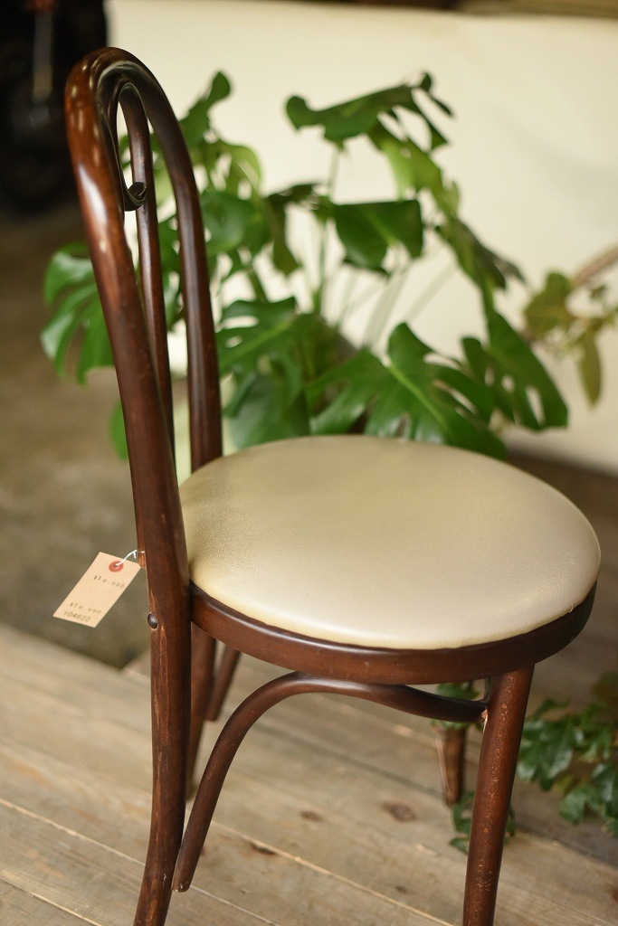 104622　No.16　311016　クッションシート付属　USED TON CHAIR　中古
