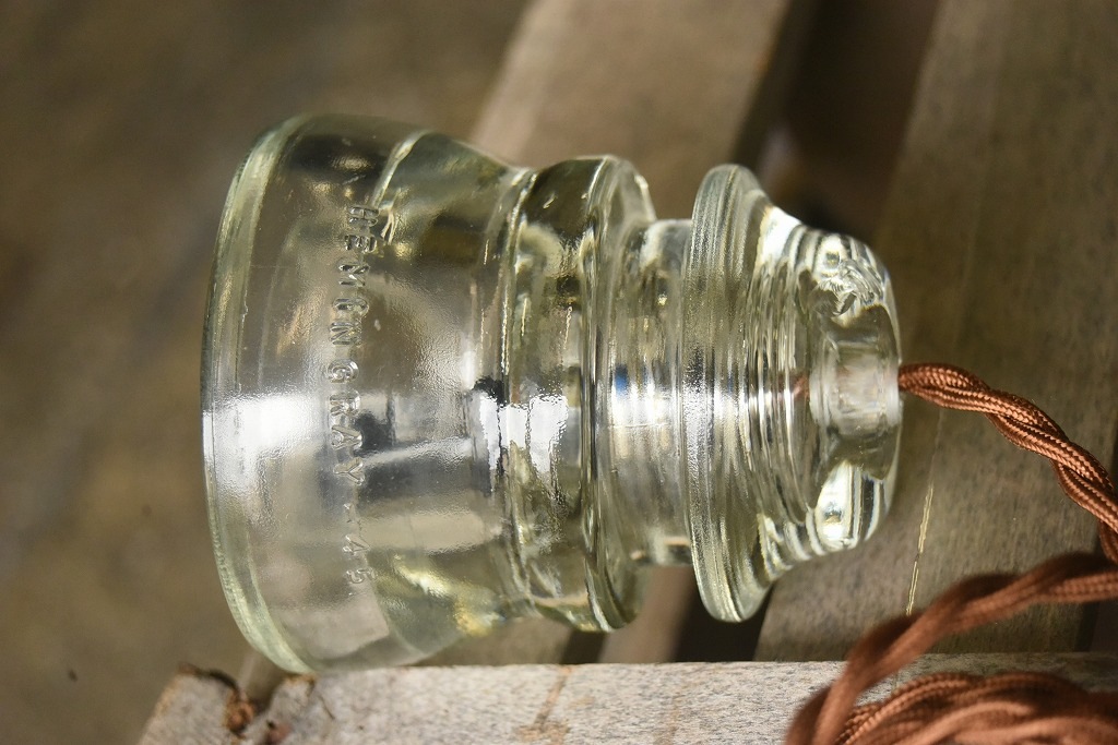 104762 インダストリアル　ガラスインシュレーター　ランプ　照明　USA　　碍子　i005C