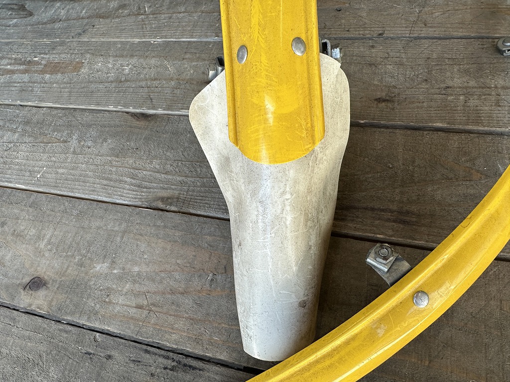 107787 「ALUX」樹脂 フェンダー 自転車 パーツ