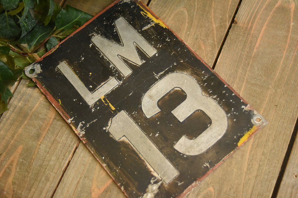 104155 UK ヴィンテージ 英国 ナンバープレート アルミ製