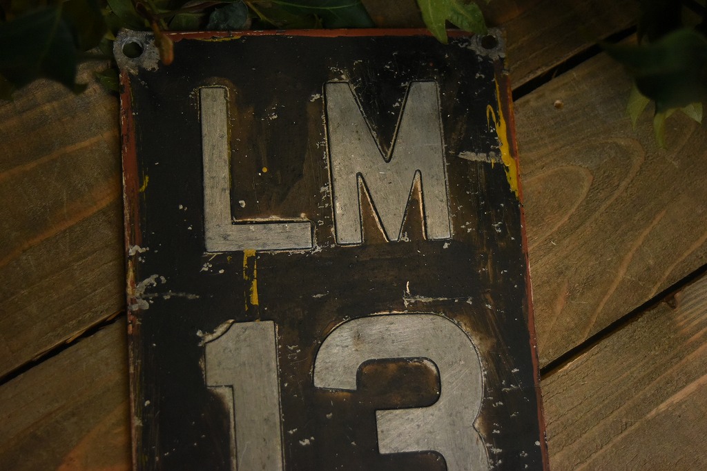 104155 UK ヴィンテージ 英国 ナンバープレート アルミ製