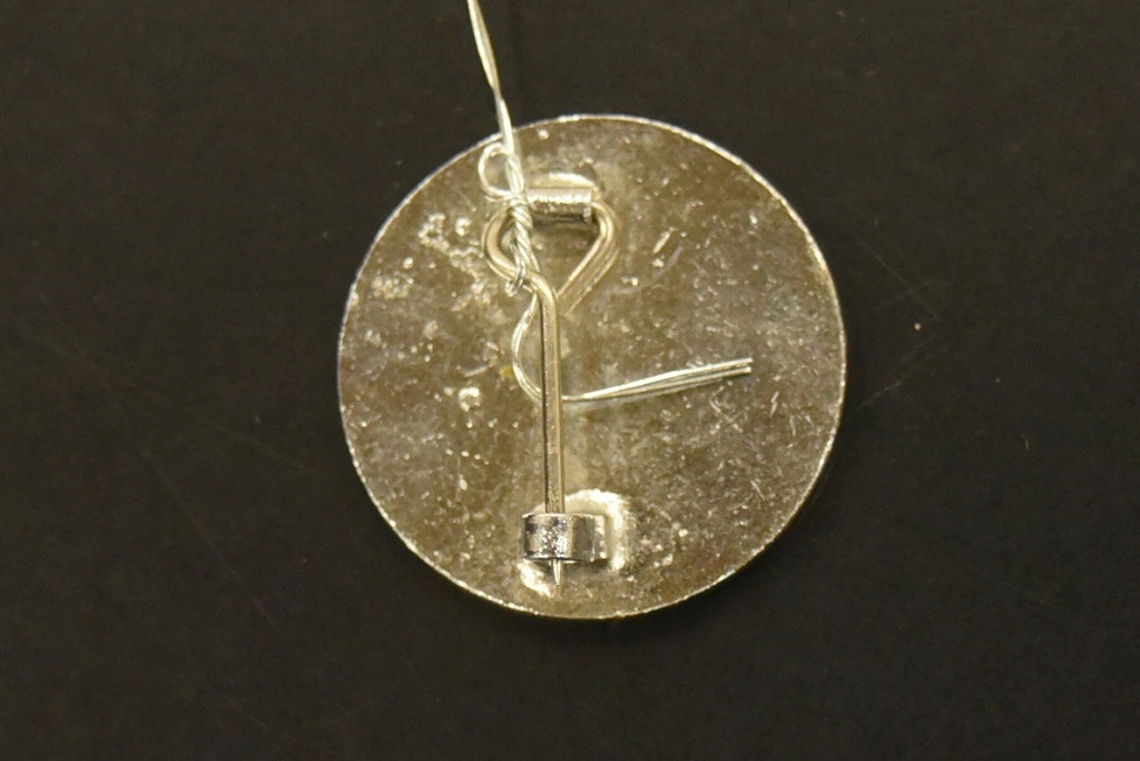 104525 ヴィンテージ 「NORTON」 旧車 メタル バッジ エンブレム 英国 MADE IN ENGLAND バッヂ バッチ