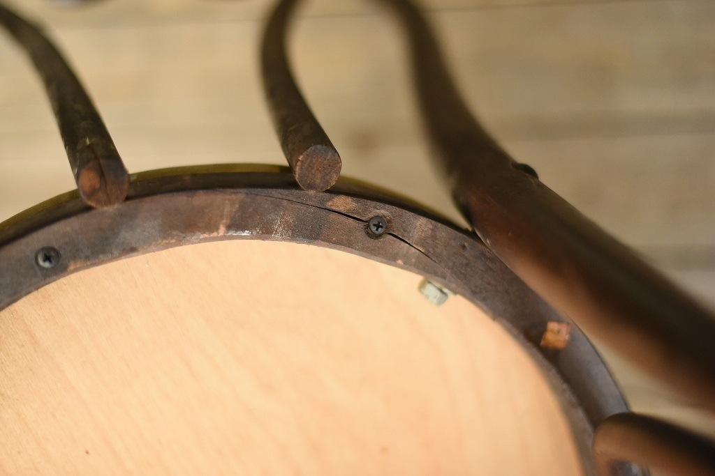 104618 No.16 311016 背もたれ破損 クッションシート付属 USED TON CHAIR 中古 破損あり