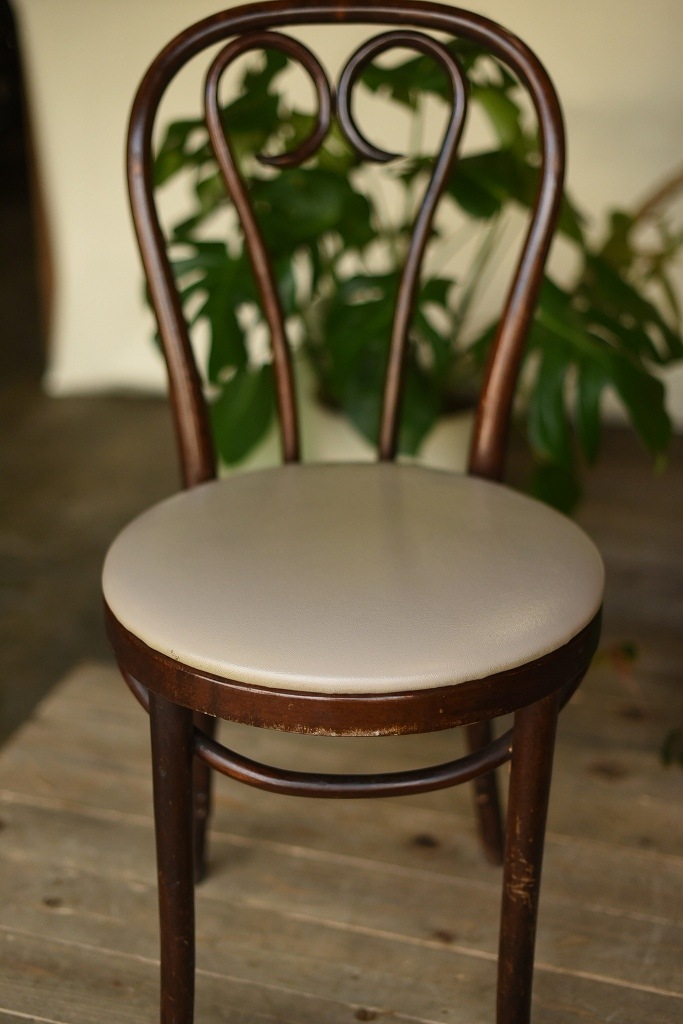 104618 No.16 311016 背もたれ破損 クッションシート付属 USED TON CHAIR 中古 破損あり