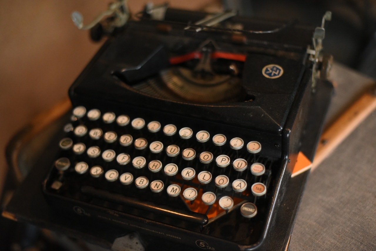 2215 ヴィンテージ タイプライター ドイツ製　「ERIKA 10」