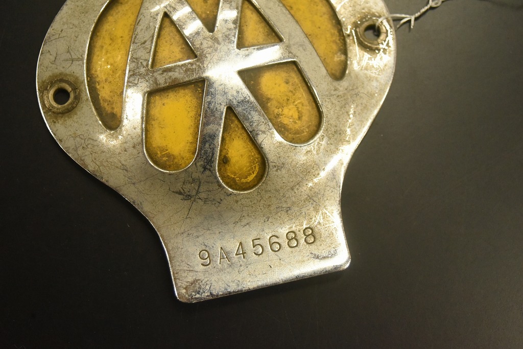 104748 ヴィンテージ　AA 「Automobile Association」 カーバッチ エンブレム