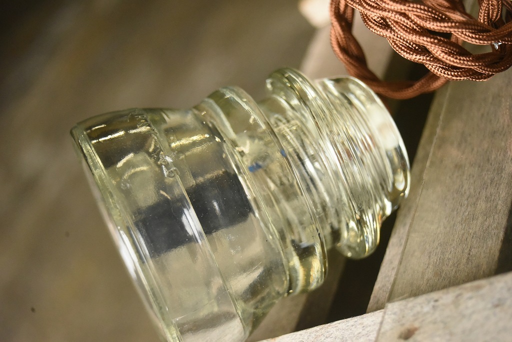 104758 インダストリアル　ガラスインシュレーター　ランプ　照明　USA　　碍子　i005C